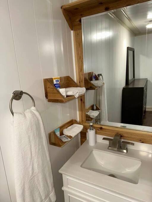 Hot Tub 5 Beds Apartment Moorhead Exterior foto
